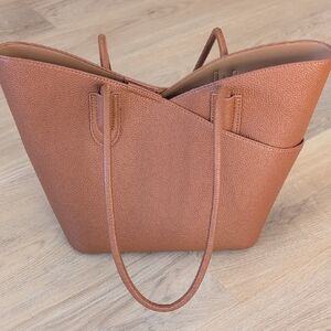 Elegant Tan Tote Bag